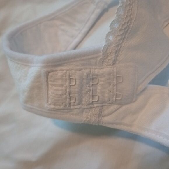 Fancee Free Seamless Soft Cup Nursing Bra. 42J Extra Support Style 94305 NIP - Picture 6 of 7